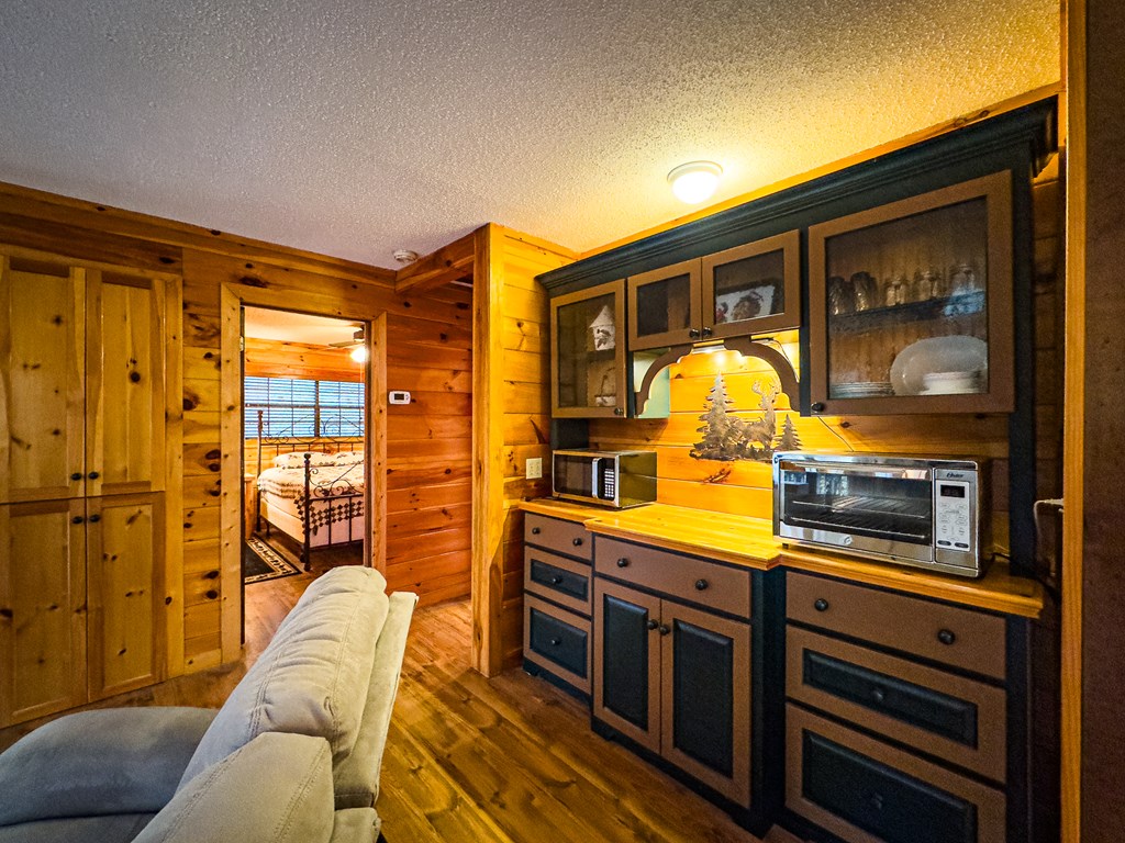 419990 Hayesville Residential