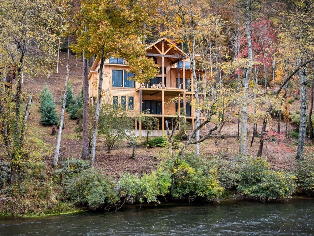 419994 Mineral Bluff Residential