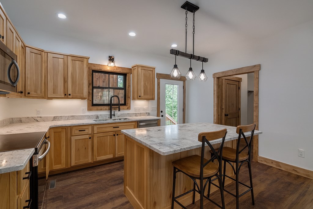 420002 Ellijay Residential