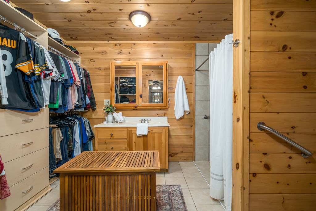 420005 McCaysville Residential