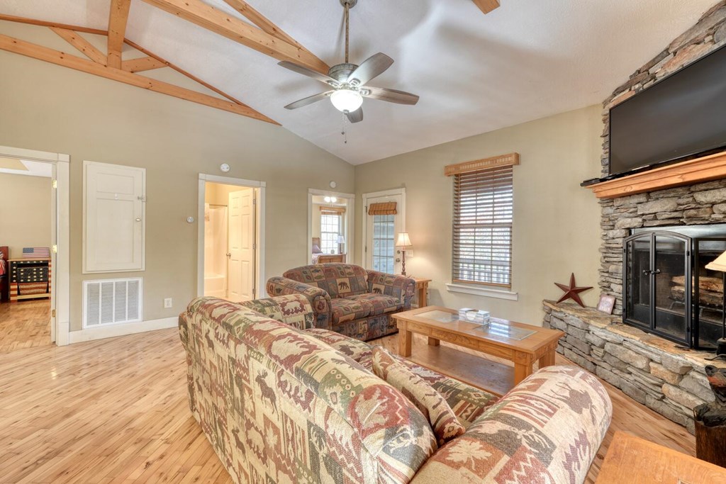 420011 Blairsville Residential