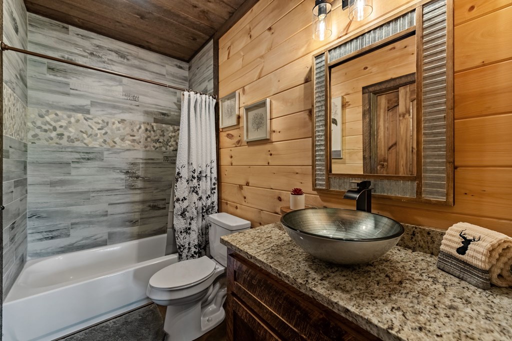 420018 Morganton Residential