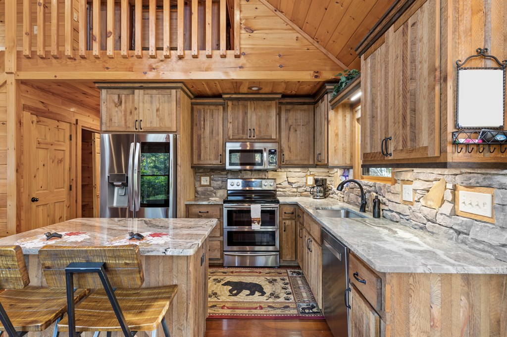 420019 Mineral Bluff Residential