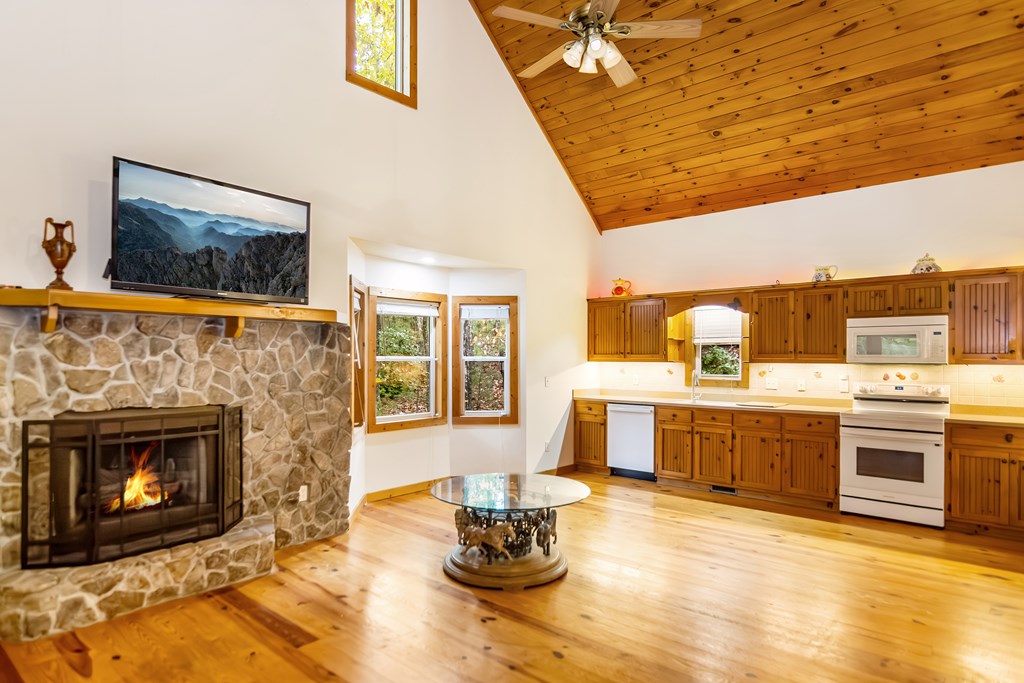 420023 Blairsville Residential