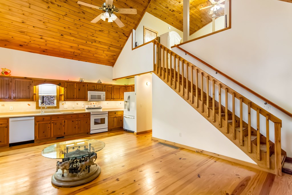 420023 Blairsville Residential