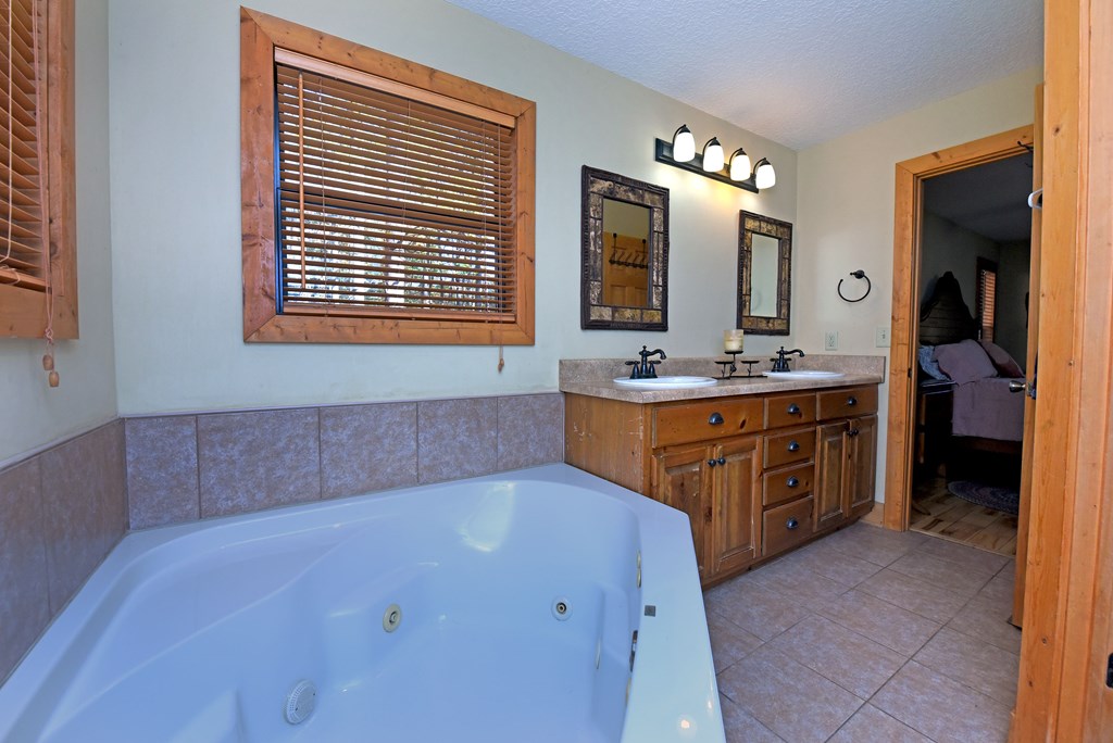 420030 Blairsville Residential