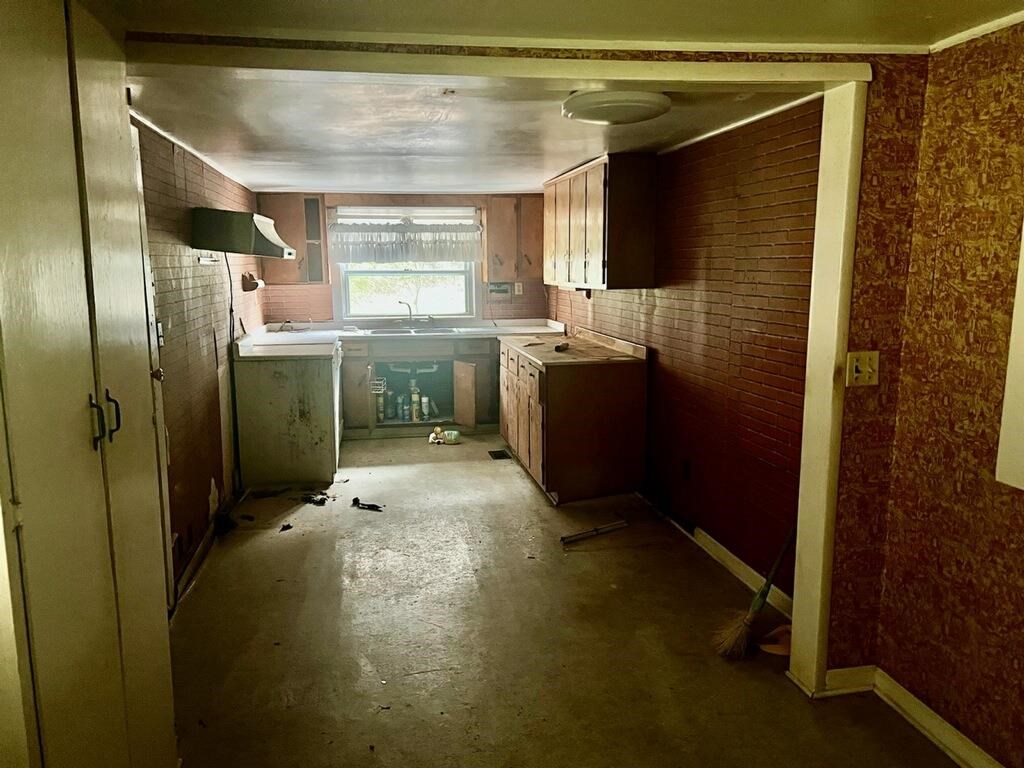 420049 Murphy Residential