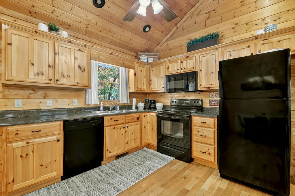 420066 Turtletown Residential