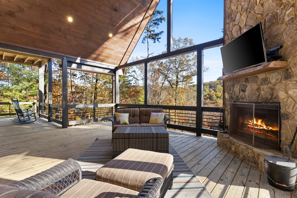 420110 Blue Ridge Residential