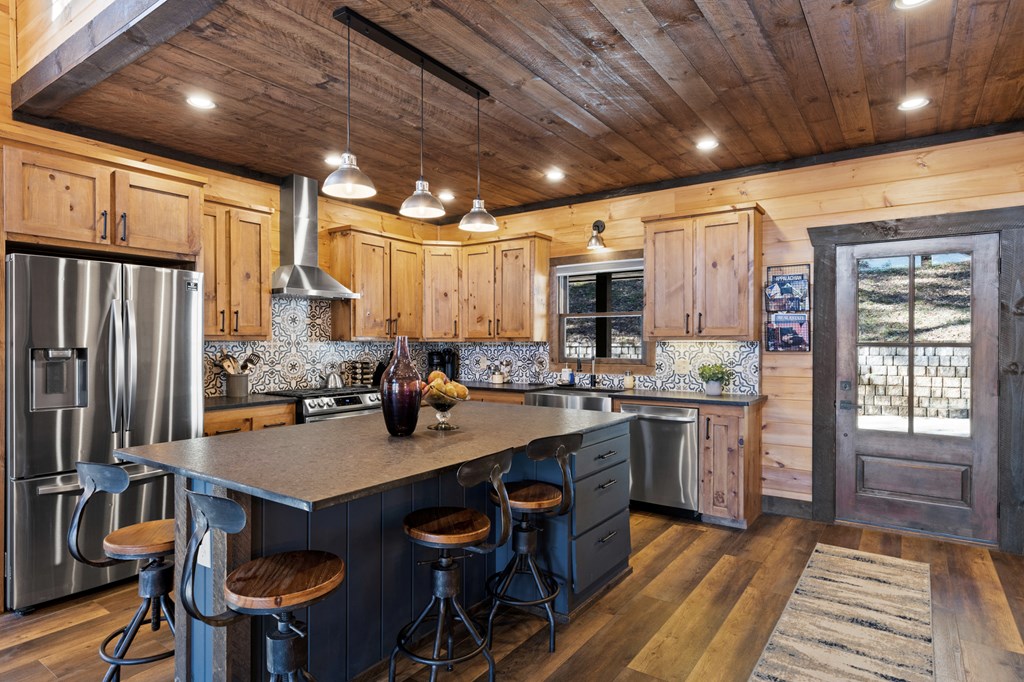 420110 Blue Ridge Residential