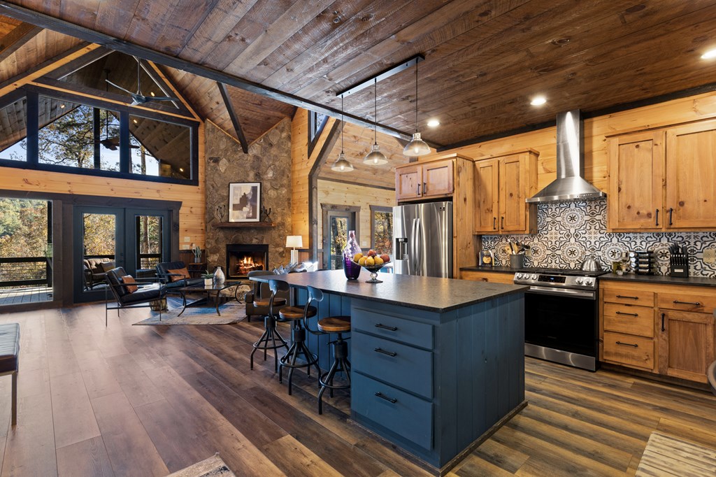 420110 Blue Ridge Residential