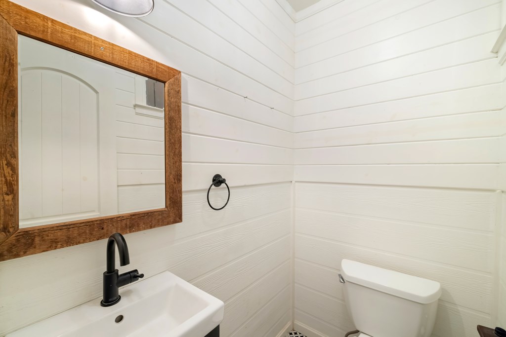 420117 Blue Ridge Residential