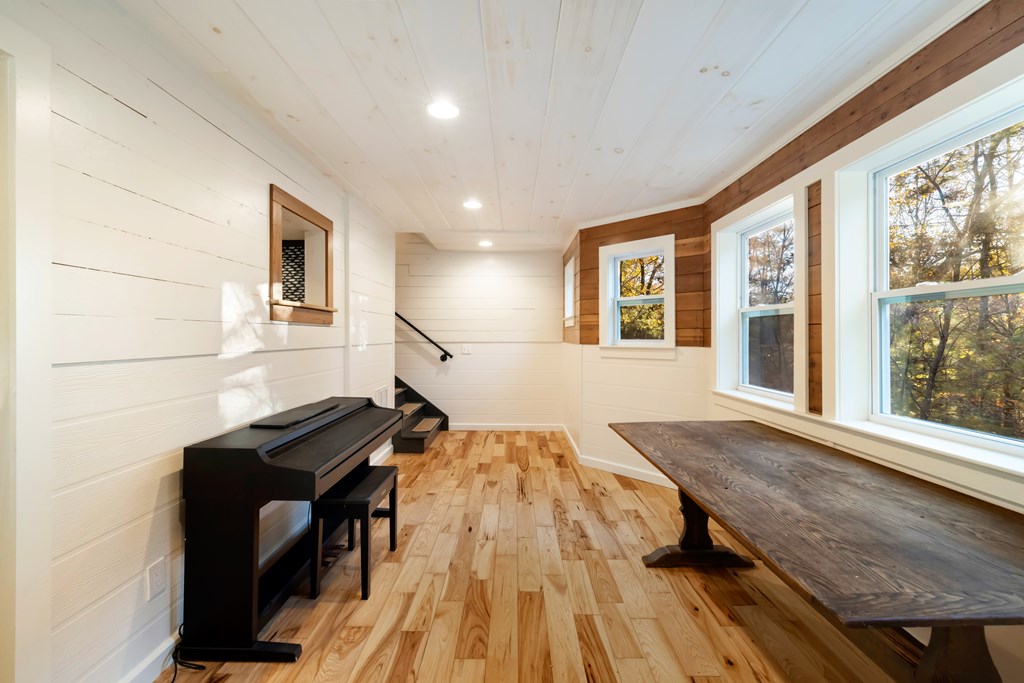 420117 Blue Ridge Residential