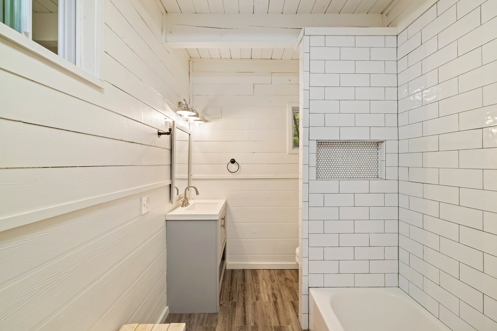 420117 Blue Ridge Residential