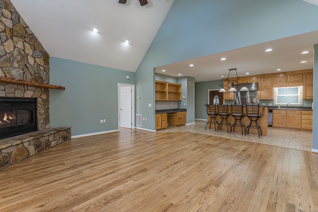 420119 Murphy Residential