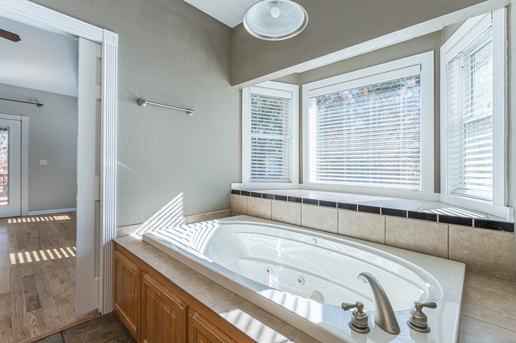 420119 Murphy Residential