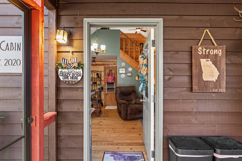 420120 Young Harris Residential