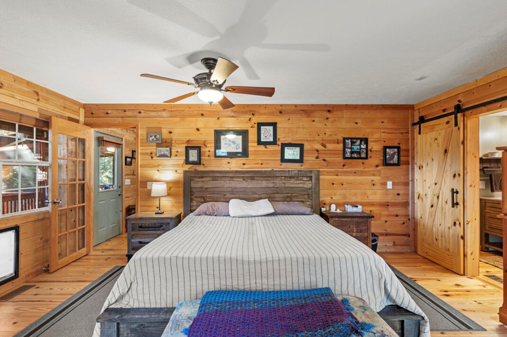 420120 Young Harris Residential