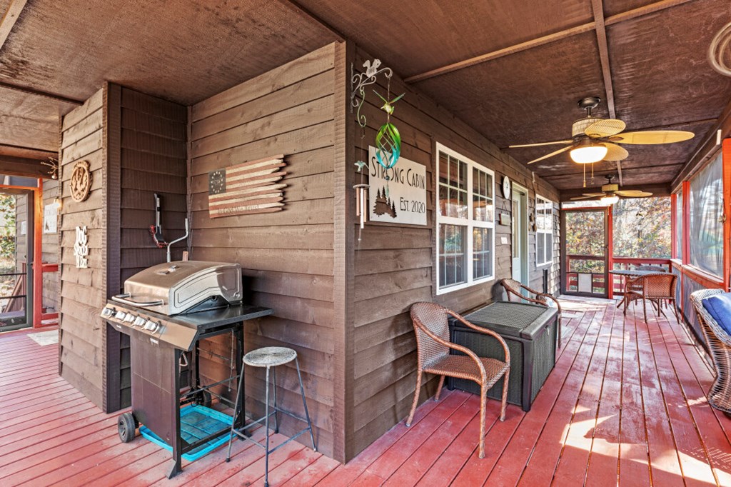 420120 Young Harris Residential