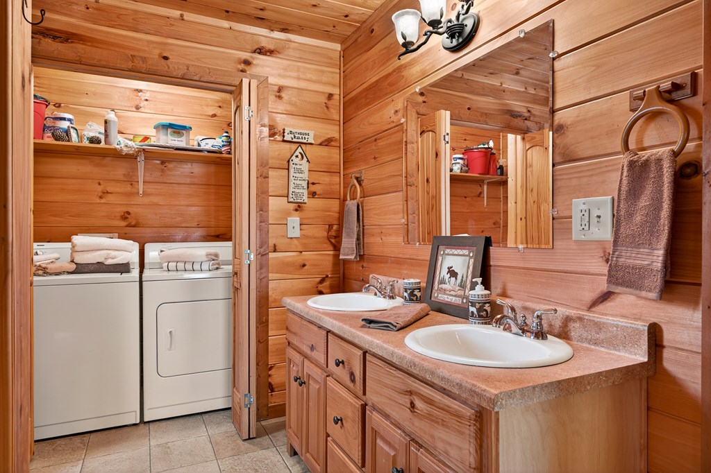 420145 Morganton Residential