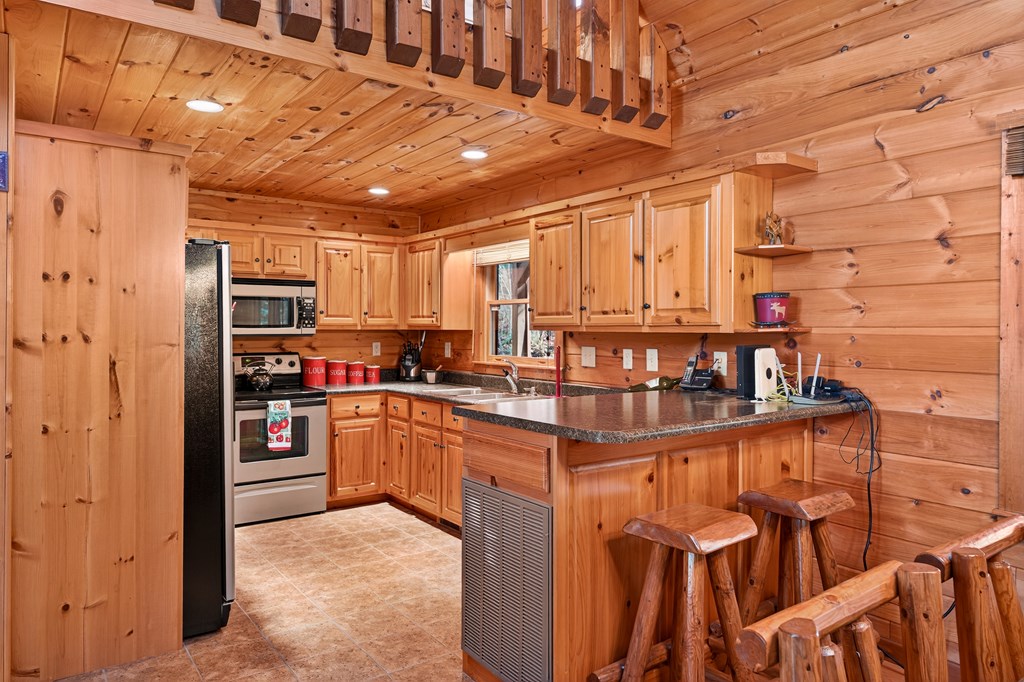 420145 Morganton Residential