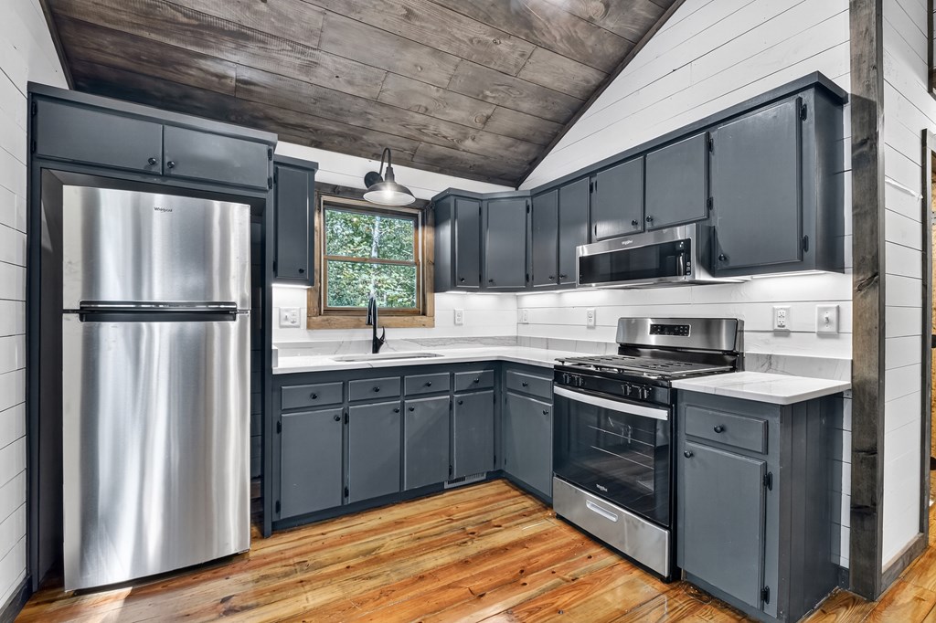 420189 Epworth Residential